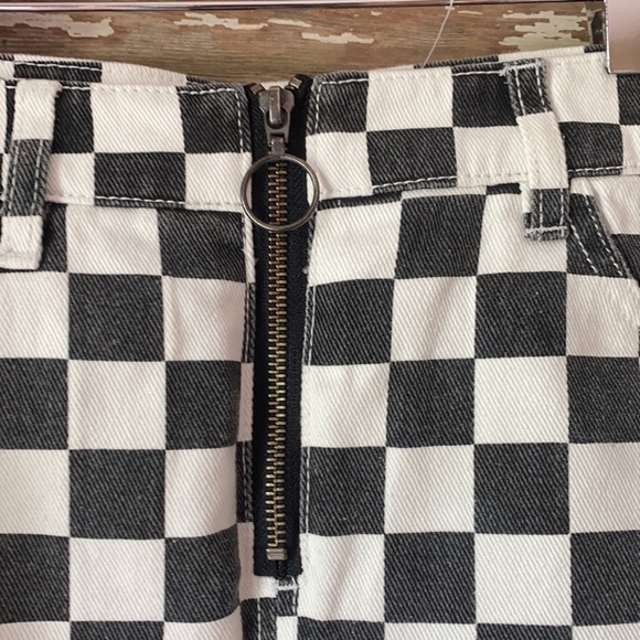 Urban Outfitters Denim Skirt! NWT! Size Medium! - Picture 4 of 8